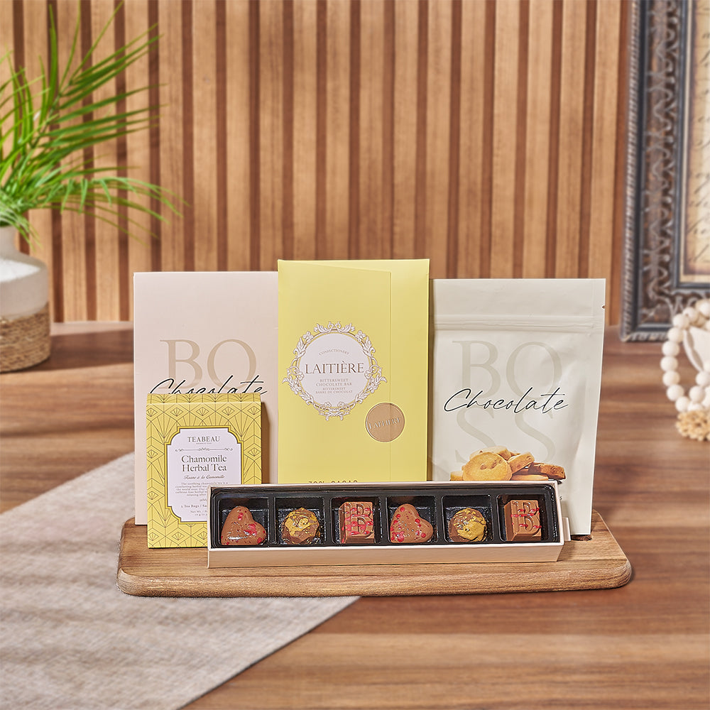 Premium Acacia Wood Board with Dark Chocolate Gift Basket – how the gift is presented