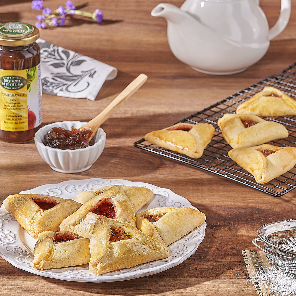 Purim Hamantaschen Cookies Gift Basket – how the gift is presented