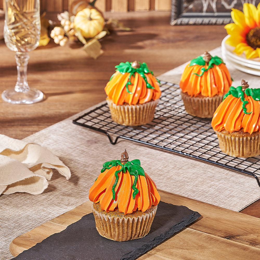 Pumpkin Spice Autumn Cupcakes – how the gift is presented