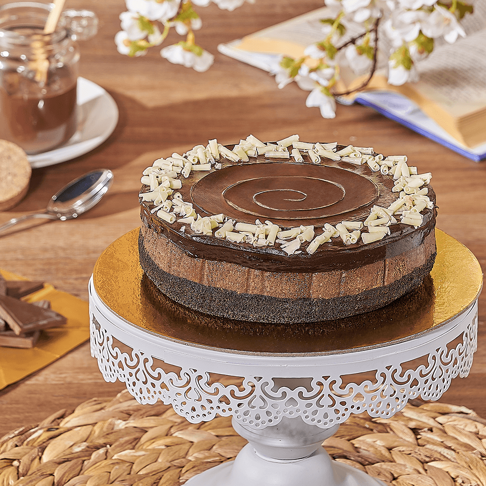 Rich Dense Chocolate Hazelnut Cheesecake – how the gift is presented