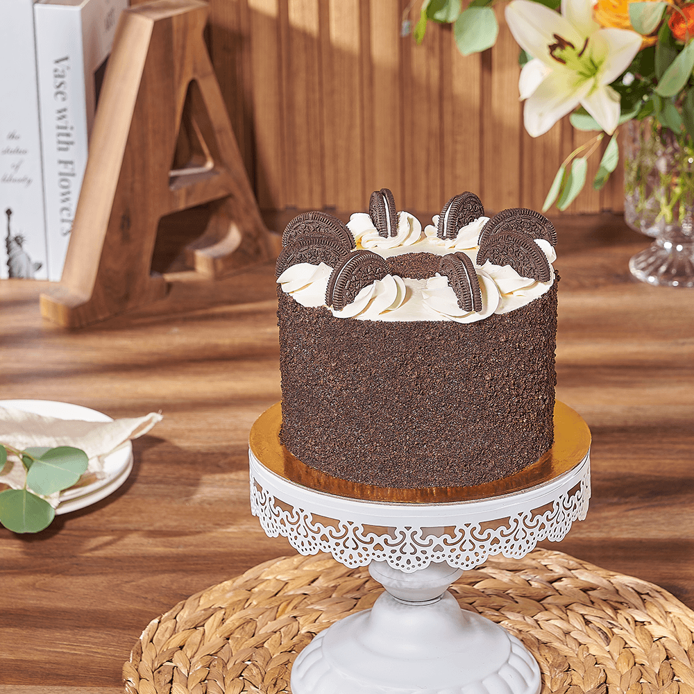 Oreo Chocolate Cake – how the gift is presented
