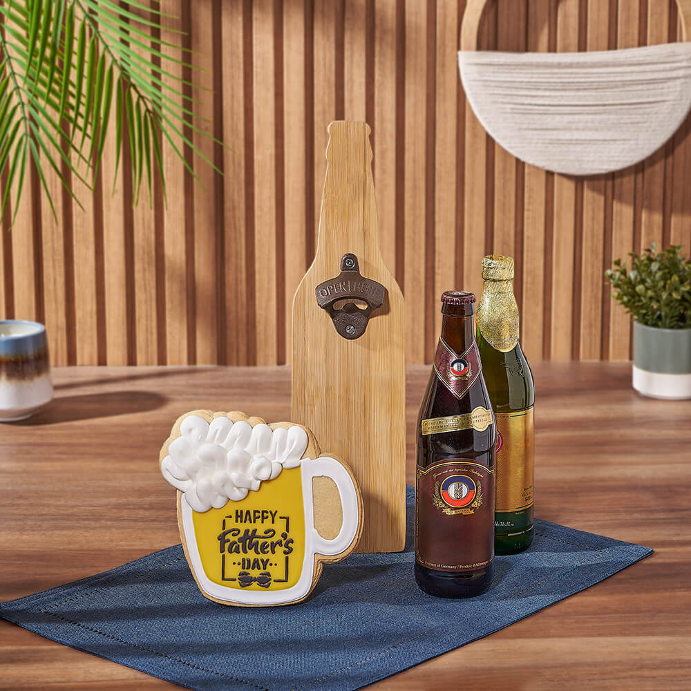 Deluxe Beer Basket with Wall-Mounted Bottle Opener and Father's Day Cookie – how the gift is presented