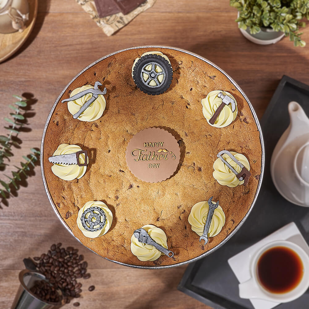 Father's Day Chocolate Chip Cookie Basket – how the gift is presented