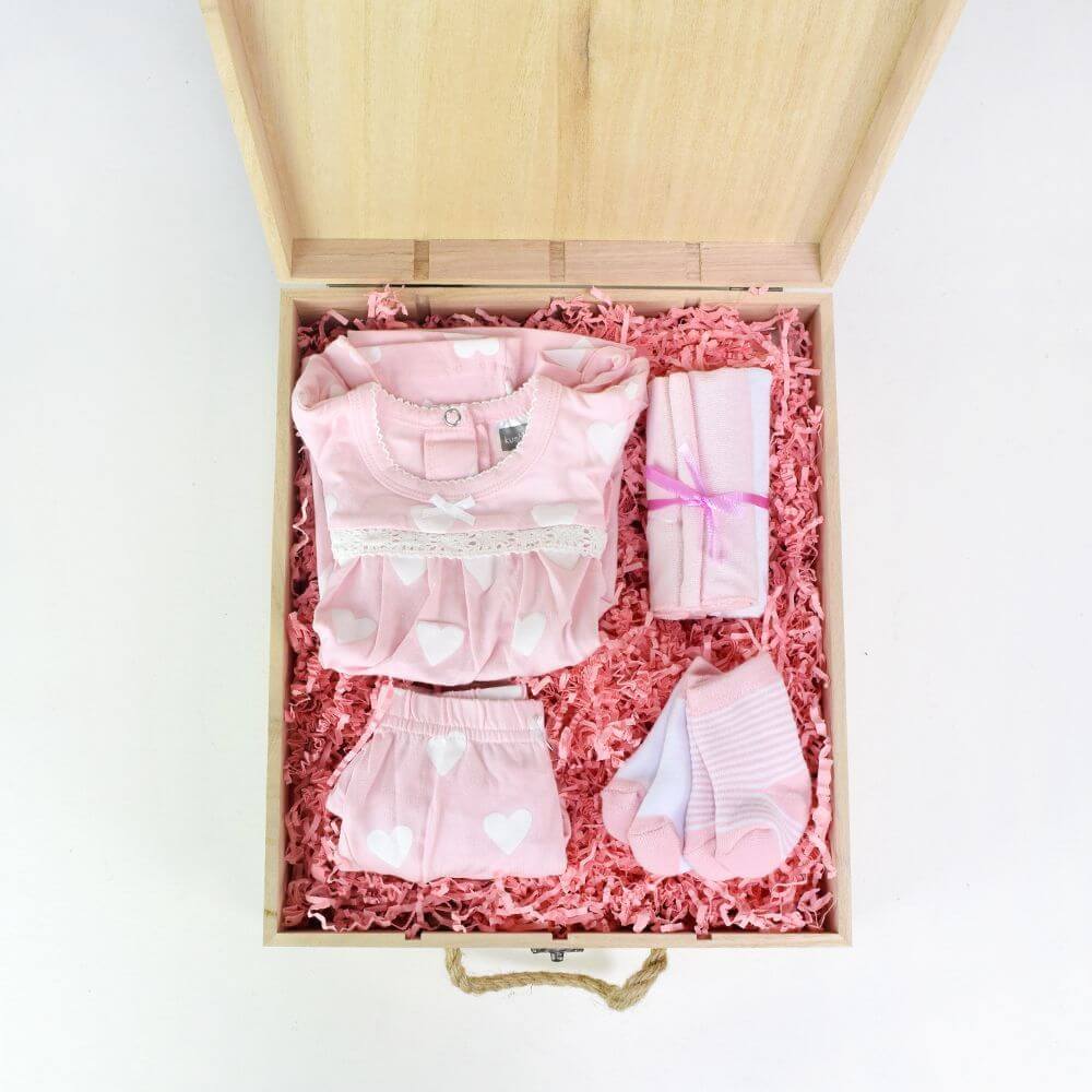 Arrival Gift Crate for Baby Girl with Kushies and Honey Bunny Items – how the gift is presented