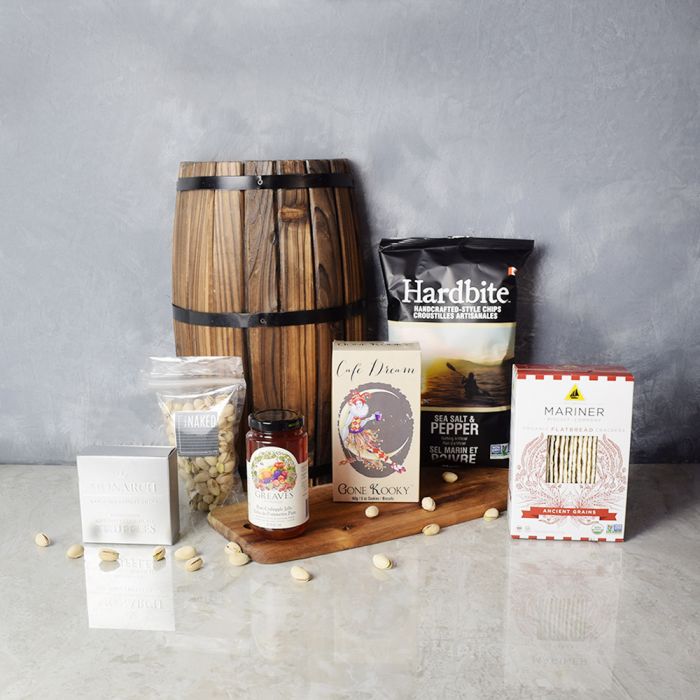 Artisan Chocolate Snack Basket with Board – how the gift is presented