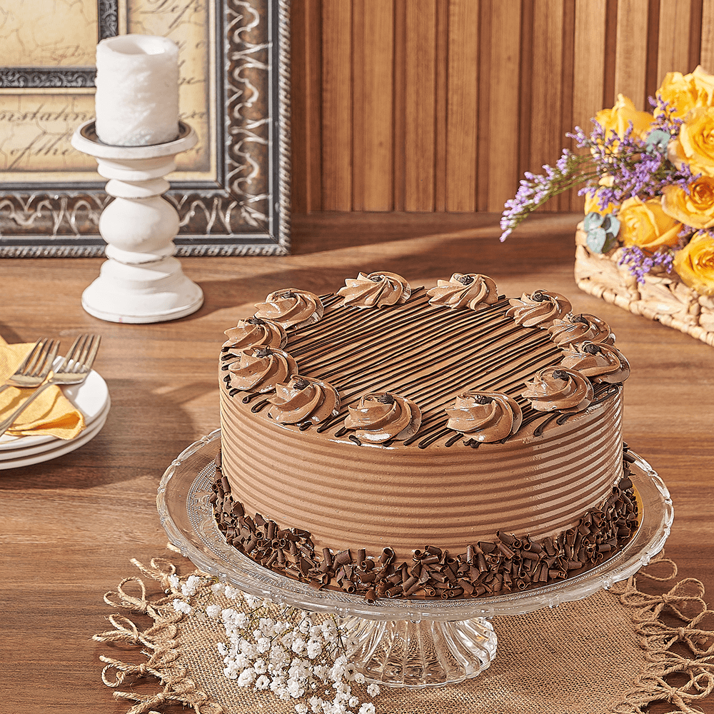 Decadent Hazelnut Chocolate Cake – how the gift is presented