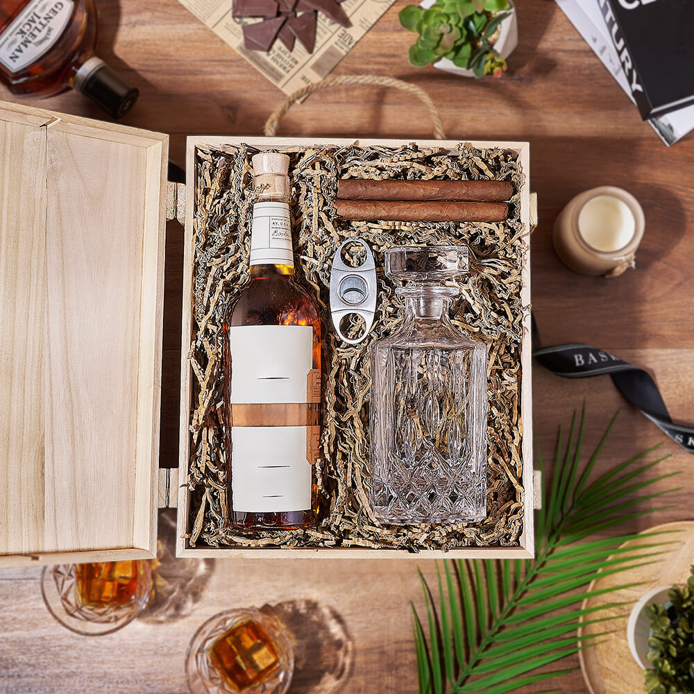 Liquor & Decanter Crate, liquor gift, liquor, decanter gift, decanter, cigar gift, cigar, Canada delivery