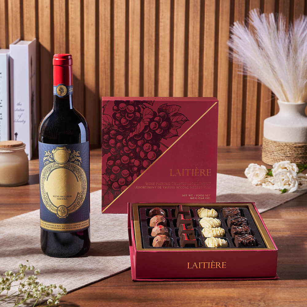 Wine Bottle with Truffle Assortment – how the gift is presented
