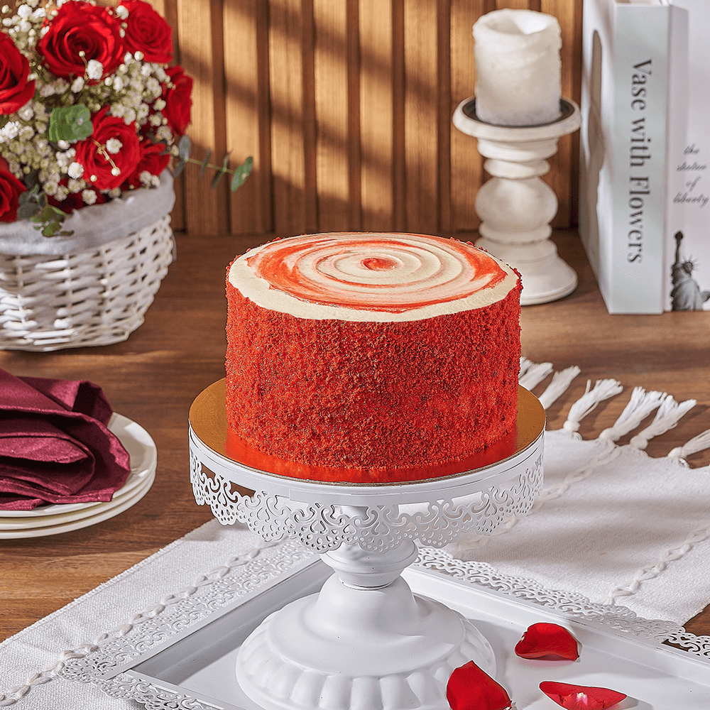Indulgent Red Velvet Cheesecake – how the gift is presented