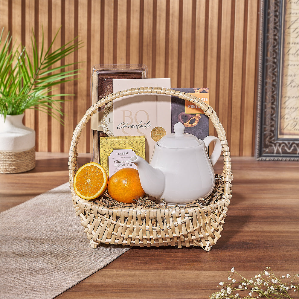 Start your mornings right with the Tea &amp; Breakfast Basket from Canada Baskets - Canada Delivery