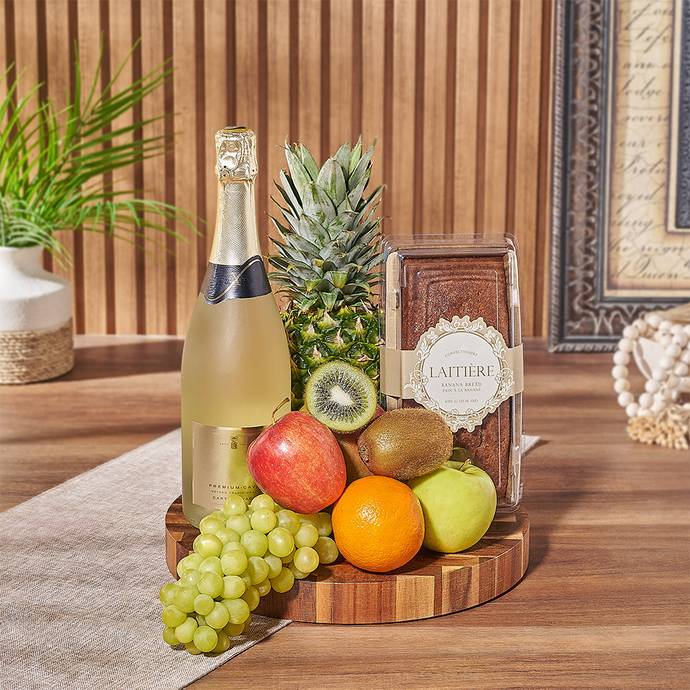 Sparkling Wine with Banana Bread Basket – how the gift is presented