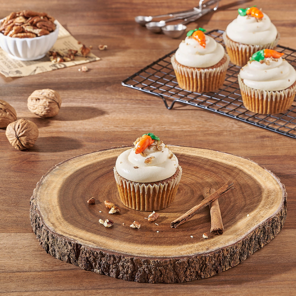 Cream Cheese Frosted Carrot Cupcakes – how the gift is presented
