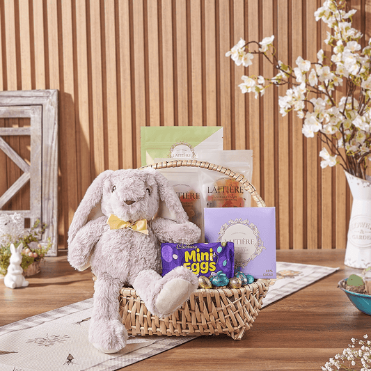 Easter Candy & Treat Basket, easter gift, easter, chocolate gift, chocolate, candy gift, candy, Canada delivery