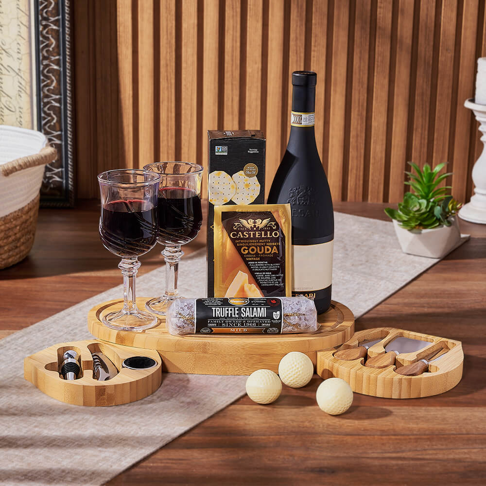 Wine Gift Basket and Golf Treats – how the gift is presented