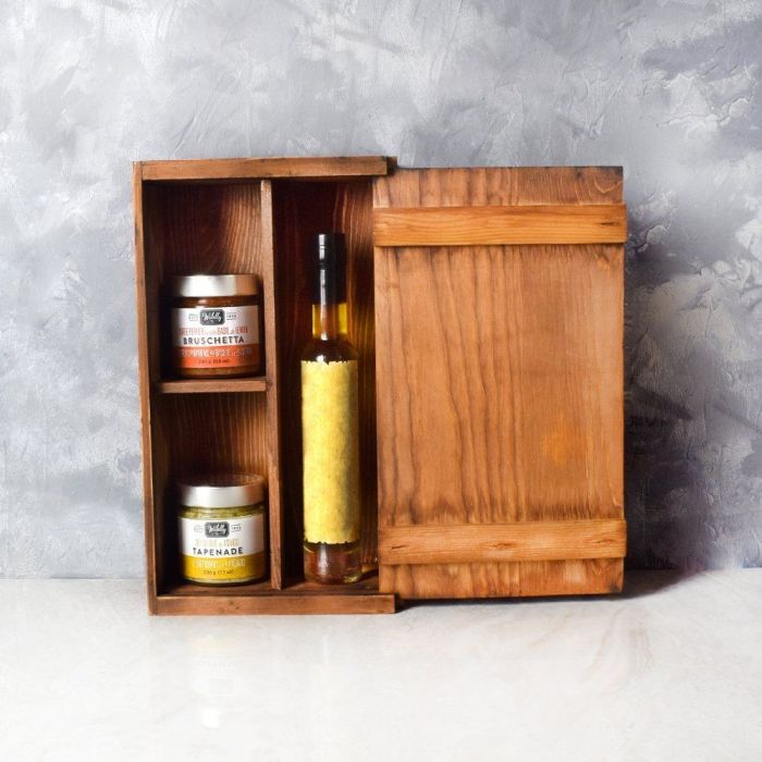 Tapenade and Olive Oil Wooden Crate – how the gift is presented