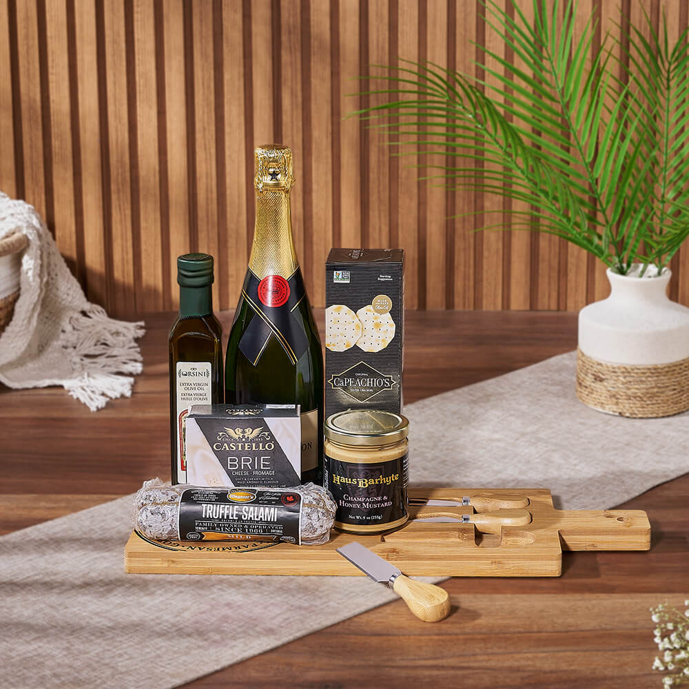 Premium Sparkling Wine Gift Basket Featuring Bamboo Cheese Board and Salami – how the gift is presented