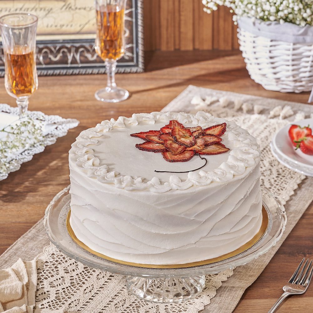 Dried Strawberry Vegan Vanilla Cake – how the gift is presented