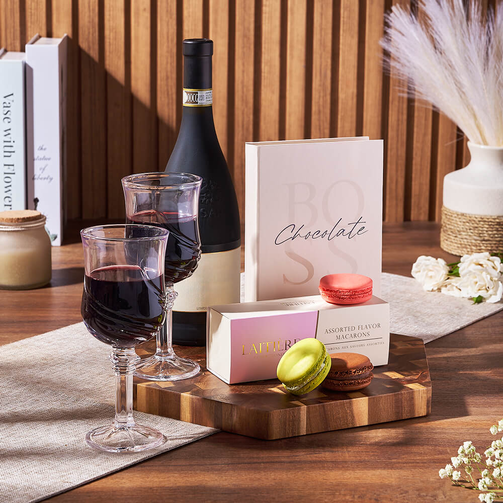 Macaron &amp; Wine for Two Gift Set, wine gift, wine, macaron gift, macaron, chocolate gift, chocolate, Canada delivery