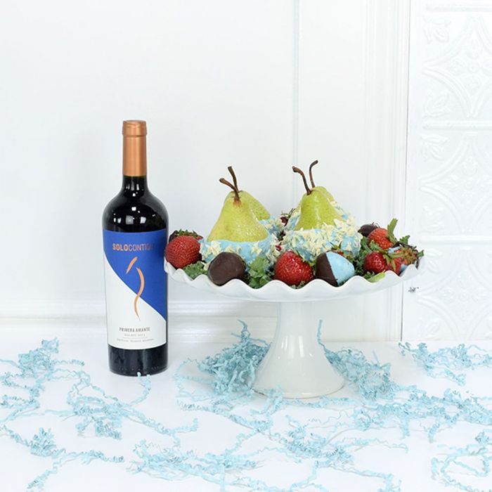 Wine and Chocolate Pears for Baby – how the gift is presented