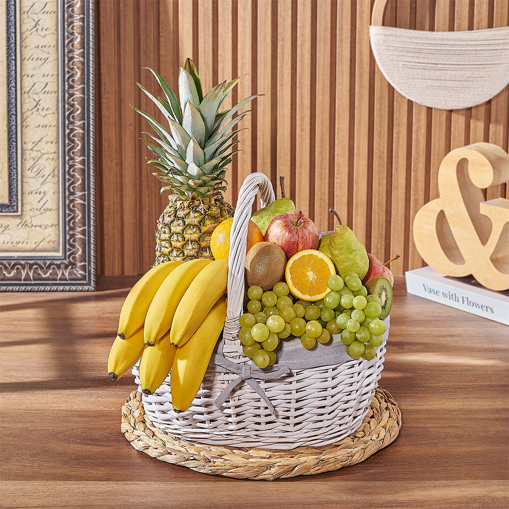 White Wicker Fresh Fruit Basket – how the gift is presented
