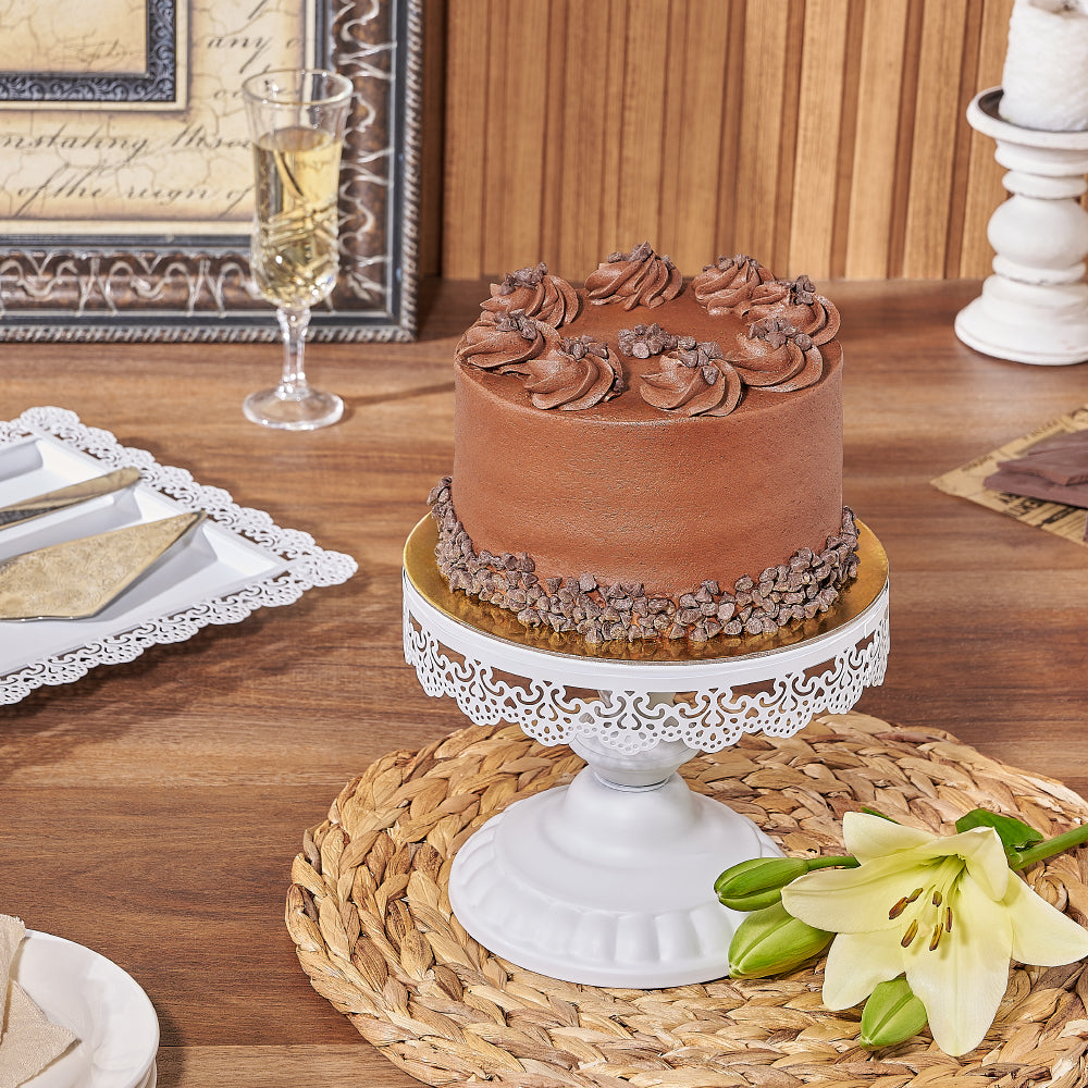 6-Inch Two-Layer Vegan Chocolate Cake – how the gift is presented