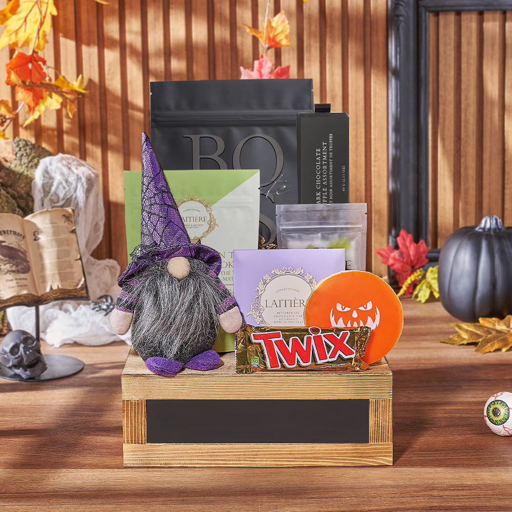 Halloween Sweets Wooden Basket – how the gift is presented