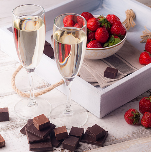 Our Champagne & Chocolate Gift Ideas for Bosses & Co-Workers