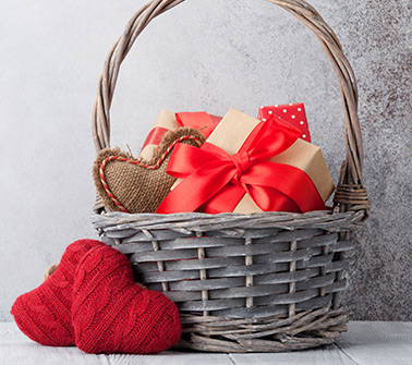 VALENTINE’S GIFT BASKETS DELIVERED TO CANADA